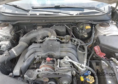 2015 Subaru Legacy 3.6R Limited z USA, uszkodzony, nr VIN 4S3BNEL66F3075977